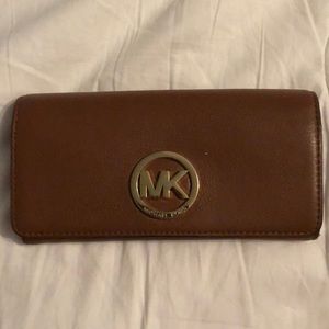 Michael Kors tan leather wallet